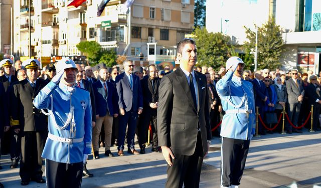 Ulu Önder Atatürk, 10 Kasım’da Özlem Ve Minnetle Anıldı