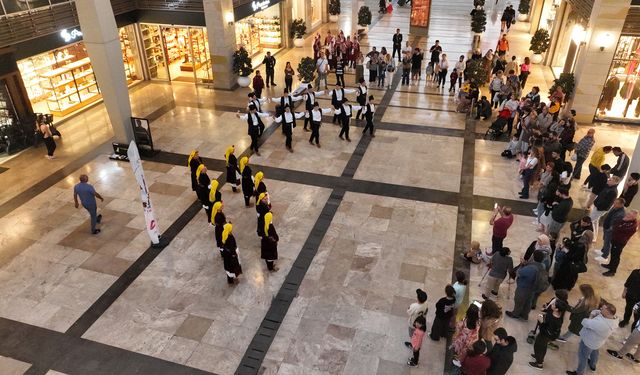 Uluslararası Tarsus Festivali Coşkusu Mersin’i sardı