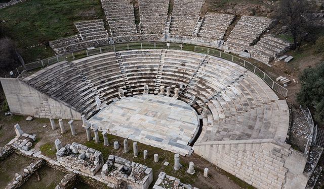 Metropolis Antik Kenti'ndeki kazı çalışmaları tanıtıldı