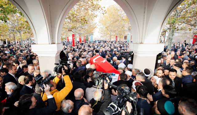 Eski Diyanet İşleri Başkanı Lütfi Doğan son yolculuğa uğurlandı