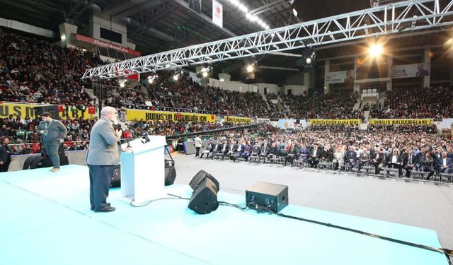 Yıldız: Mesele büyük camiler yapmak değil, çölde Allah için secde edecek yürekte olma meselesi