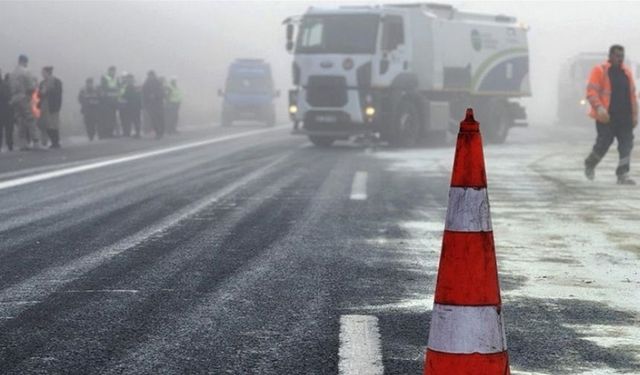 Kuzey Marmara Otoyolu'nda 10 kişinin öldüğü kazanın olay yeri incelemesi tamamlandı