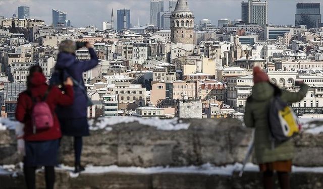 10 yılda Türkiye'yi 800 milyon turistin ziyaret etmesi bekleniyor