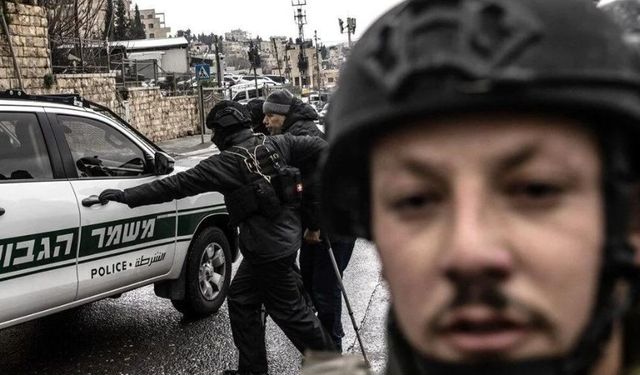 Mescid-i Aksa'da kısıtlama 16 haftadır sürüyor: Engelli Filistinli namaz kılarken gözaltına alındı