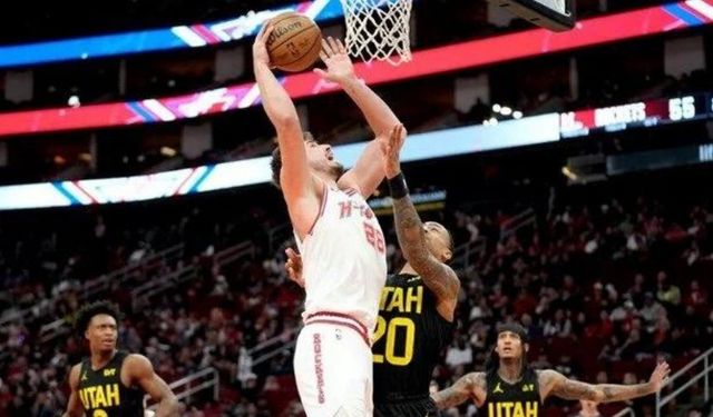 NBA'de Alperen Şengün kariyer sayı rekorunu yineledi, Rockets uzatmada kazandı