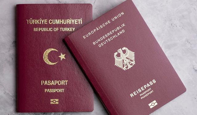 Almanya'da tarihi karar: Çifte vatandaşlık geri geliyor