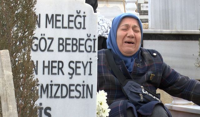 Malatya'da hayatını kaybedenlerin yakınları mezarlıkta gözyaşı döktü: Hiç unutulmuyor o günler