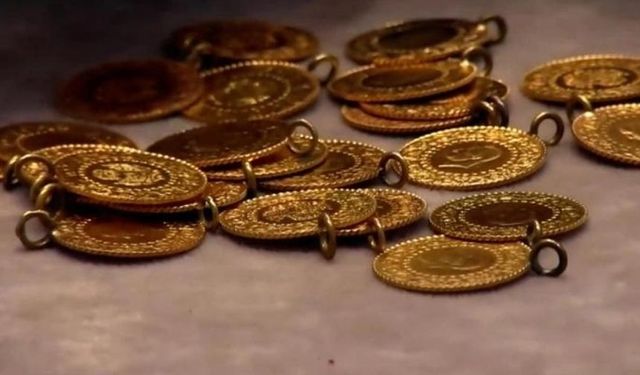 Altın fiyatları rekor tazeledi: Kapalıçarşı'da gram altın 2 bin 550 seviyesini gördü!