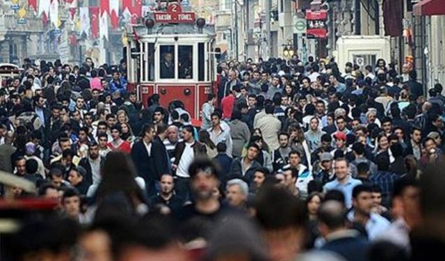 Kişi başına milli gelir 13 bin doları aştı ama... Artışa rağmen Türkiye 20 yıl geride