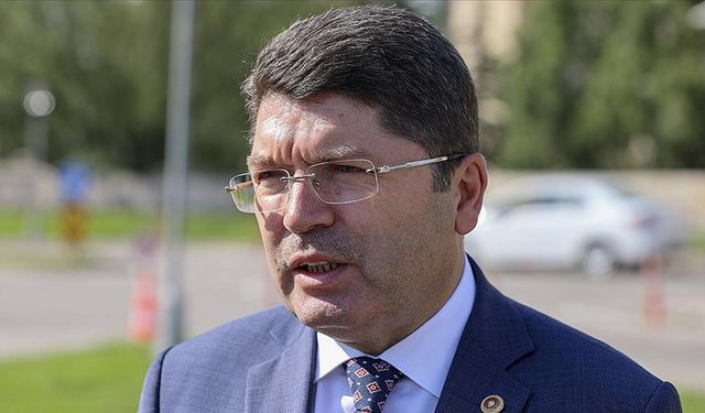 Bakan Tunç'tan kongrede görev almak isteyen 'başörtülü' öğrenci açıklaması