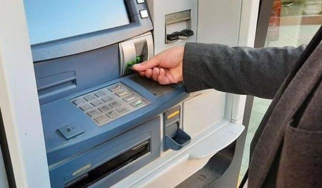 ATM'lerde yeni dönem başlıyor: Artık bu banknotlar çekilemeyecek!