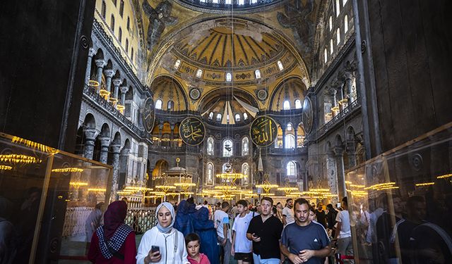 Ayasofya-i Kebir Cami-i Şerifi, 24 Temmuz 2020'den beri yaklaşık 25 milyon ziyaretçi ağırladı