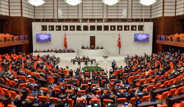 Saadet Partisi, Fahri Kur’an Kursu Öğreticilerinin kadro ve özlük hakları için Meclis'e önerge verdi