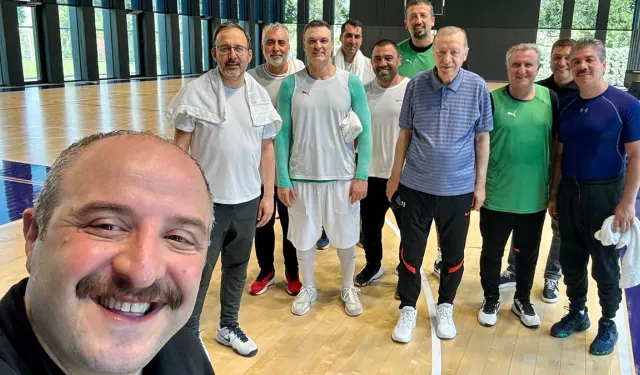 Varank paylaştı: Erdoğan basketbol oynadı