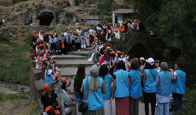 Ulusal Dönem Kampları kapsamında Bitlis'te 4 yılda yaklaşık 20 bin genç kamp yaptı