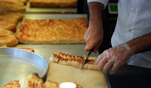 İstanbulluların börek alışkanlığı: 10 kişiden biri güne börekçide başlıyor