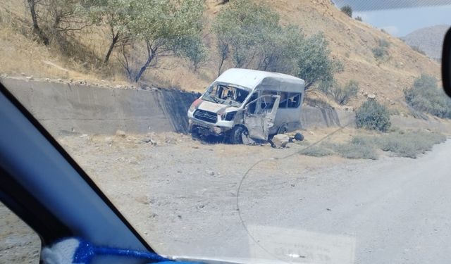 Şırnak Silopi'de maden işçilerini taşıyan servis aracına saldırı: Ölü ve yaralılar var!