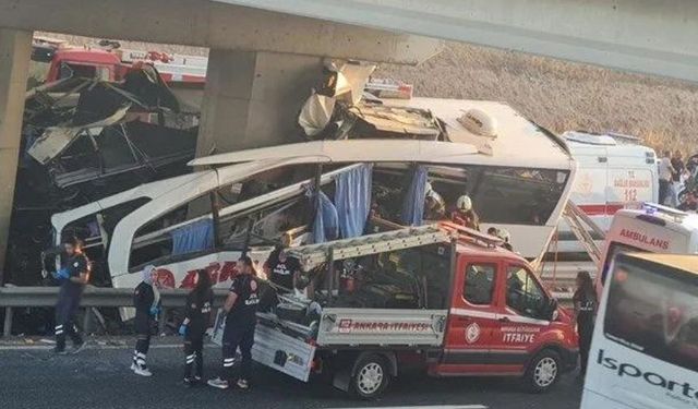 Ankara'da otobüs köprüye saplandı: Çok sayıda ölü ve yaralı var