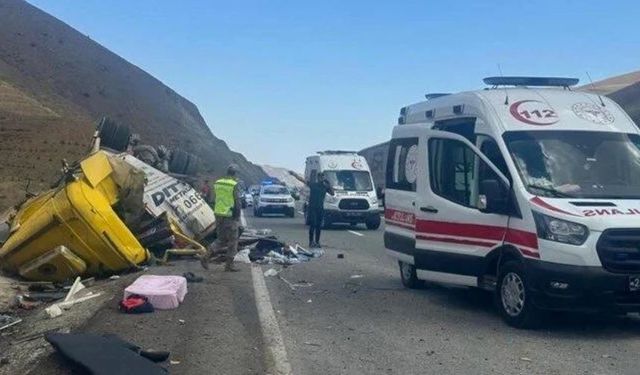 Erzincan'da katliam gibi kaza: 4 ölü, 2 yaralı