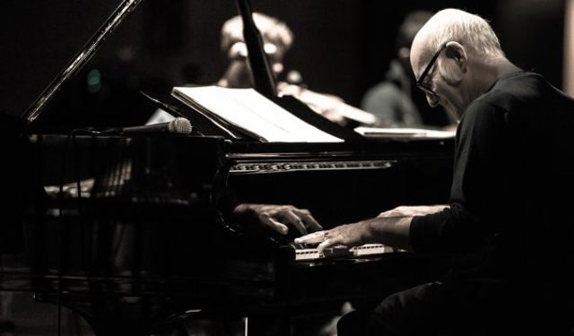 Çağdaş klasik müziğin önemli isimlerinden Ludovico Einaudi, 11 ve 12 Eylül'de konser verecek