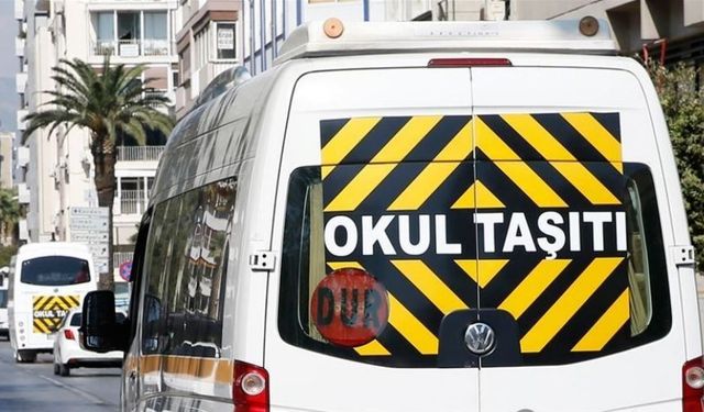 İstanbul'un sabah trafiğinde okul yoğunluğu