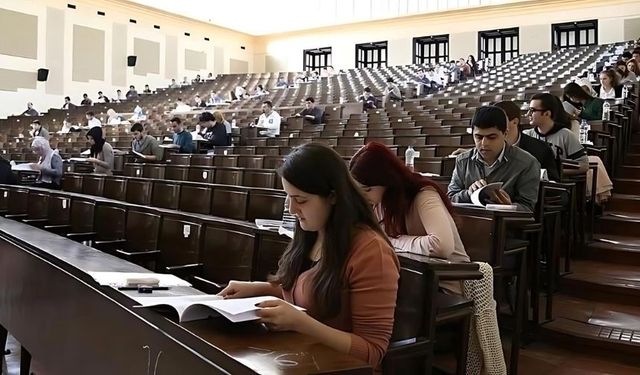 Gençler ülkeyi terk ediyor: Beyin göçü oranı 2015'te yüzde 1,6 iken, 2023'te yüzde 2 oldu