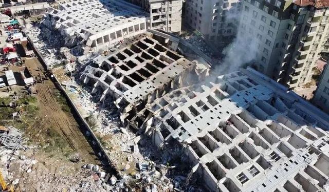 Cemil Çapar Apartmanı davasında müteahhitten şok savunma: Deprem Allah'tan oldu, ona inanmayanlar çıkmış bizi suçluyor