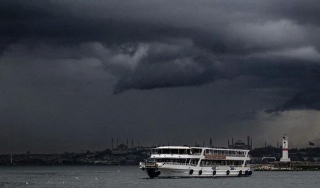 İstanbul için çifte uyarı: Balkanlar’dan sağanak geliyor! Bu akşam saatlerine dikkat