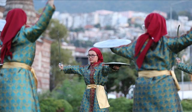 İlk ve tek kadın kılıç kalkan ekibi Türkiye'yi yurt dışında temsil etmeye hazırlanıyor