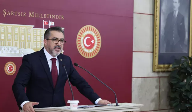 AK Partili isim AK Parti'yi eleştirdi: Hukukta temel problem uygulama