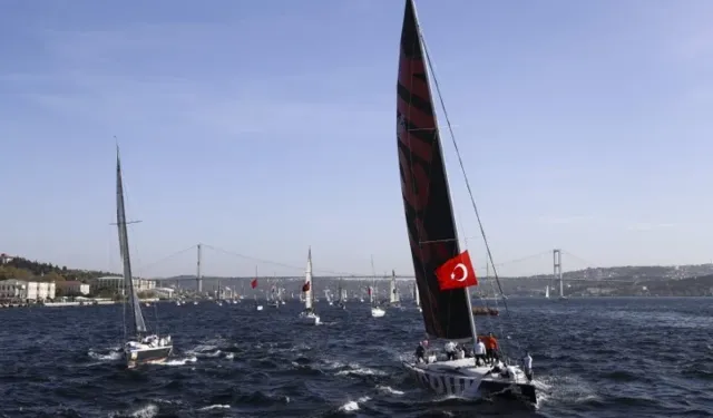 Boğaz'daki gemi trafiği çift yönlü askıya alındı