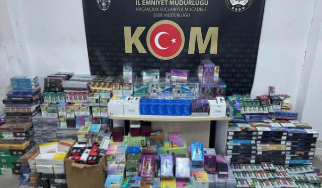 İzmir’de kaçakçılık operasyonu; 57 gözaltı