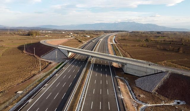 Kanal İstanbul ısrarı sürüyor: Kuzey Marmara Otoyolu Projesi kapsamında bazı taşınmazlar kamulaştırılacak