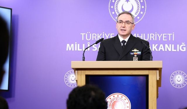 Tuğamiral Zeki Aktürk: Teröristler insanımızı hedef almanın bedelini ödeyeceklerdir