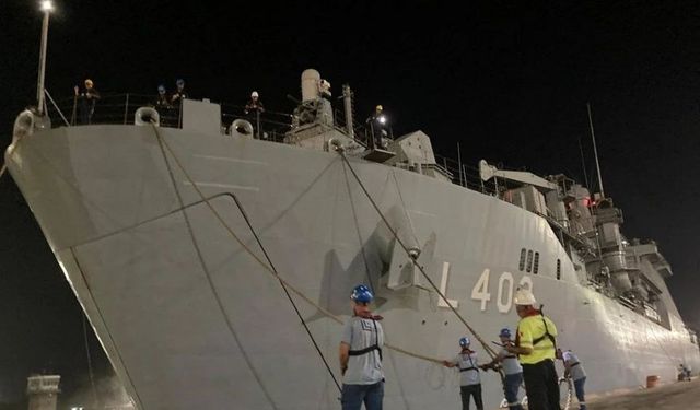 Türkiye, Lübnan'daki vatandaşlarını tahliye ediyor | TCG Bayraktar Mersin Limanına geldi