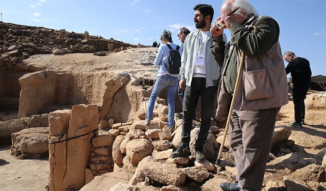 Arkeolog Prof. Dr. Mehmet Özdoğan: (Karahantepe) Hepimizi şaşırtan, ezberlerimizi bozan önemli bilgiler ortaya çıkıyor