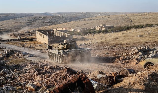 Halep ve İdlib'te Esed rejimiyle HTŞ arasında çatışma sürüyor