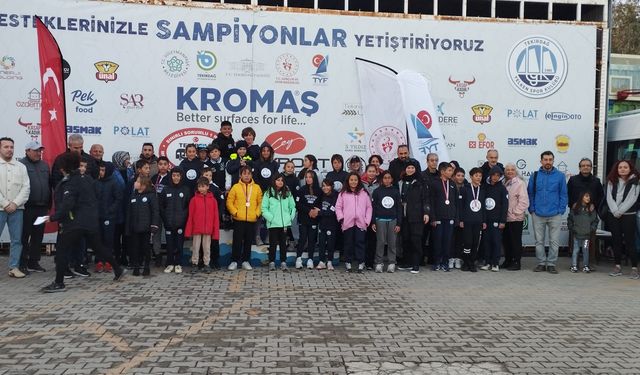 Tekirdağ'da Mustafa Kemal Atatürk'ü Anma Kupası yelken yarışları yapıldı