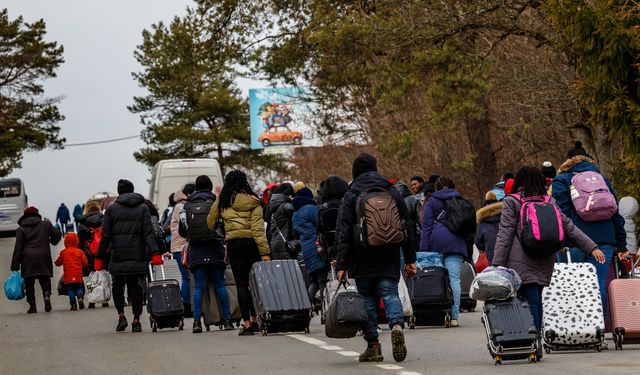 Rusya-Ukrayna Savaşı nedeniyle, 7 ayda 400 bin yeni Ukraynalı mülteci Avrupa'ya geçti