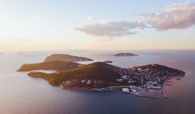 Çevre, Şehircilik ve İklim Değişikliği Bakanlığı'nın "Adalar" planına mahkemeden "yürütmeyi durdurma" kararı