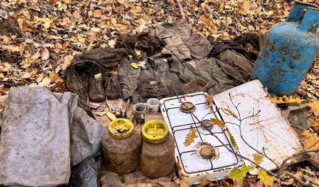 Bingöl'de terör örgütü PKK'ya ait sığınakta yaşam malzemesi ele geçirildi