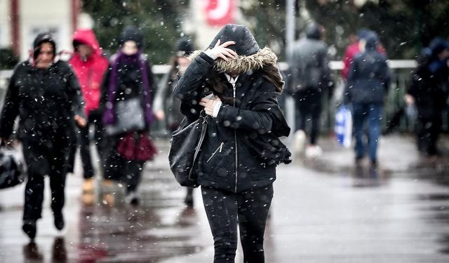 Meteoroloji'den 10 il için "sarı" uyarı: Karla karışık yağmur ve sağanağa dikkat