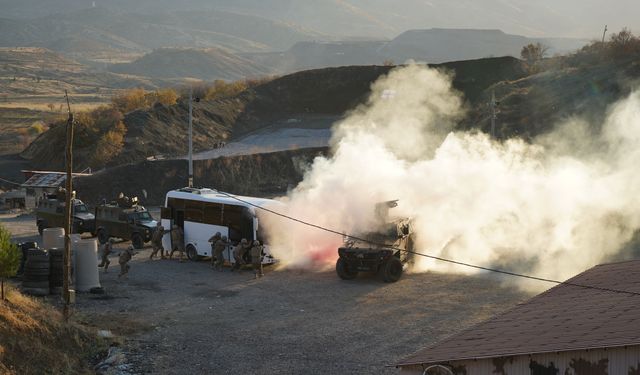 Şırnak’ta, özel harekat polisinden gerçek mühimmatlarla tatbikat