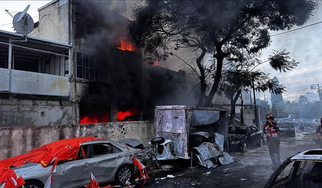 Soykırımcı İsrail'in kuzeyine Lübnan'dan roket saldırısı: 2 kişi öldü