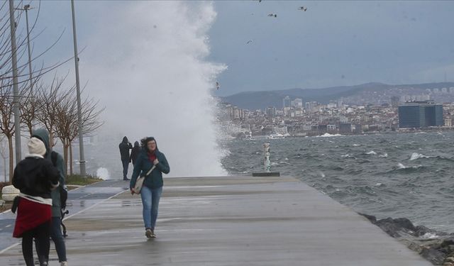 Yurdun kuzey, iç ve batı kesimleri için kuvvetli rüzgar ve fırtına uyarısı