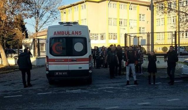 16 yaşında ve 11. sınıf öğrencisi... Lisede bıçaklama!