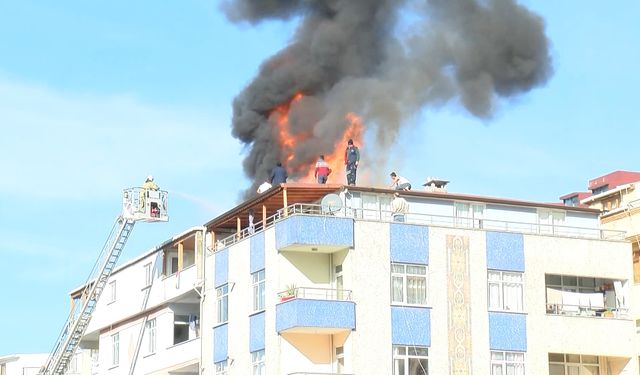 İstanbul - Maltepe’de çatı yangını