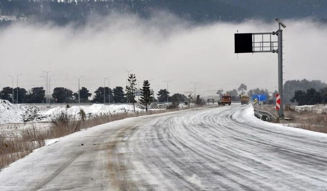 Doğu buz kesti: Termometreler eksi 22,9 dereceleri gördü