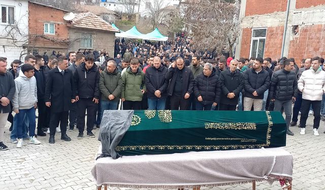 Balıkesir'deki patlamada hayatını kaybeden Tuğba Sert son yolculuğuna uğurlandı