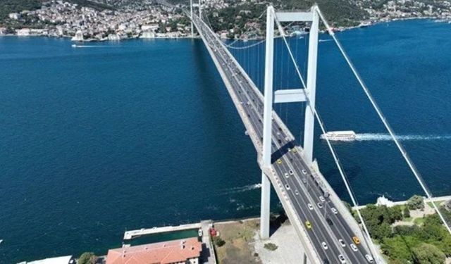 İstanbul Boğazı gemi trafiğine kapatıldı